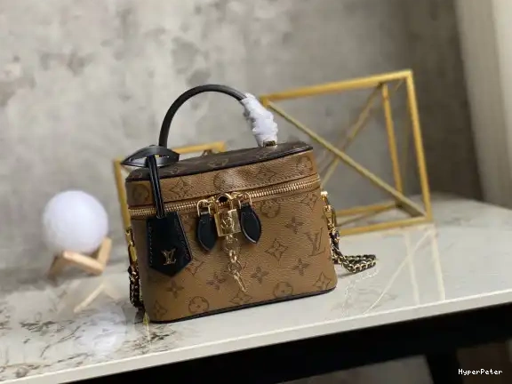 PM VUITTON LOUIS VANITY 0601